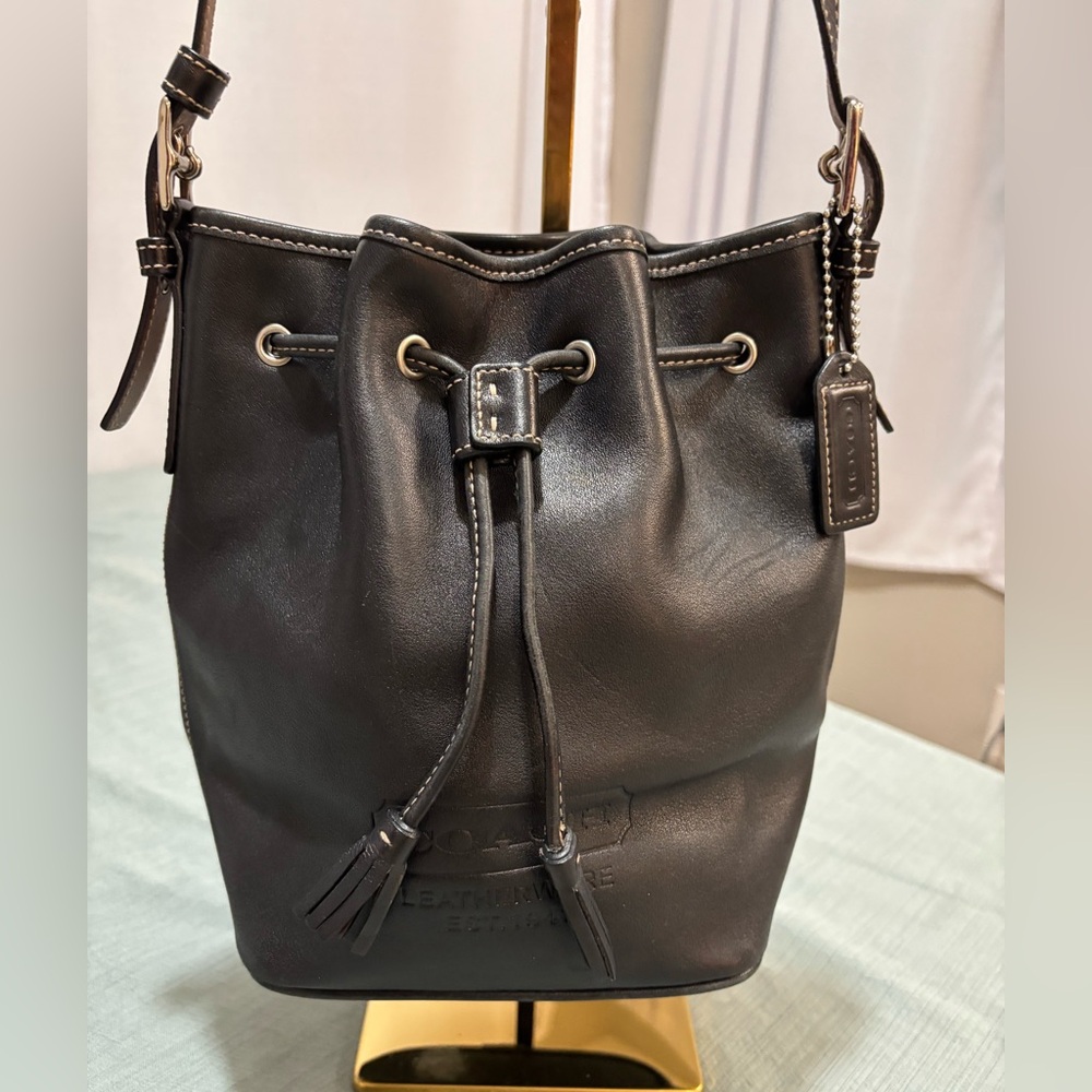 Coach Legacy Black Leather Drawstring Shoulder Bag Vintage Small
